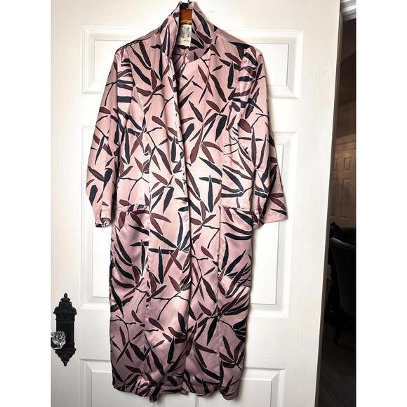 UO Kimchi Blue Marianne Boho Pink Silky Kimono Flowy Maxi Duster Jacket XS/S - Picture 2 of 9